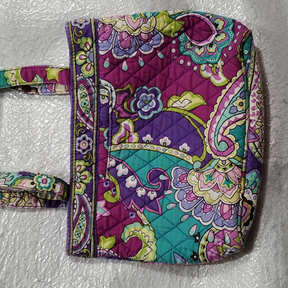 Vera Bradley Sholder Bag. - Picture 2 of 11